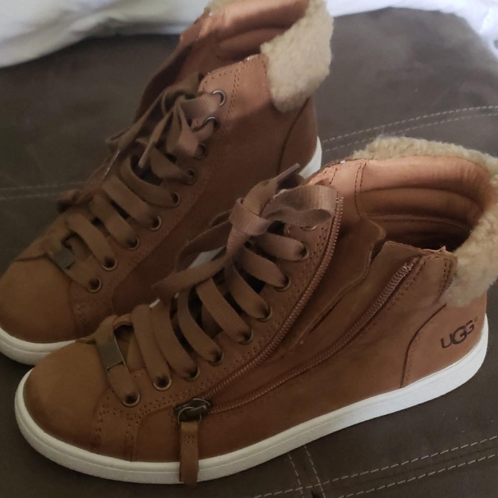 Authentic ugg Briena sneaker 7